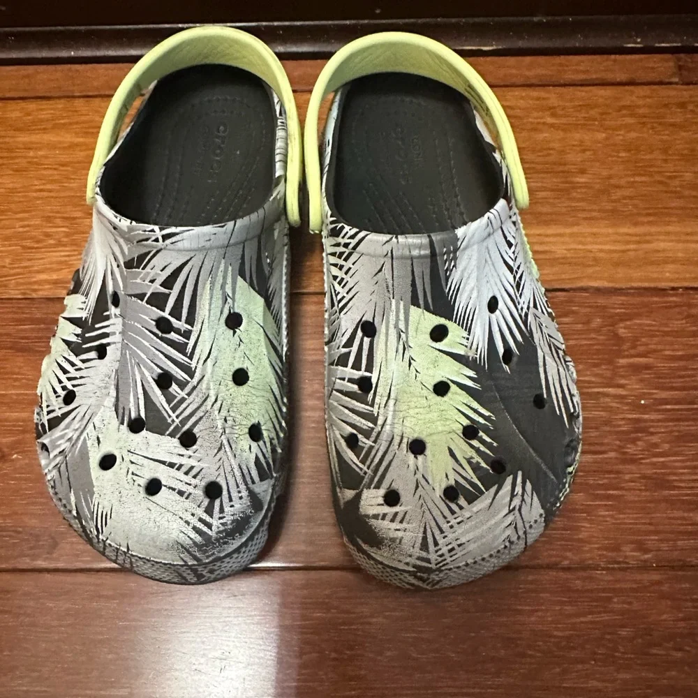 Crocks Kids Tropical Pattern Clogs